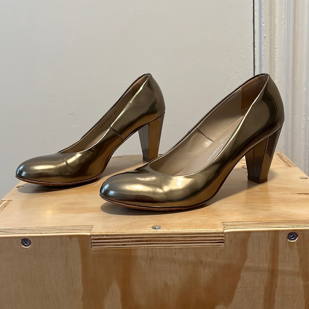 AGL Bronze Metallic pumps size 39.